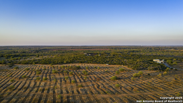 Listing photo id 11 for 514 County Road 669