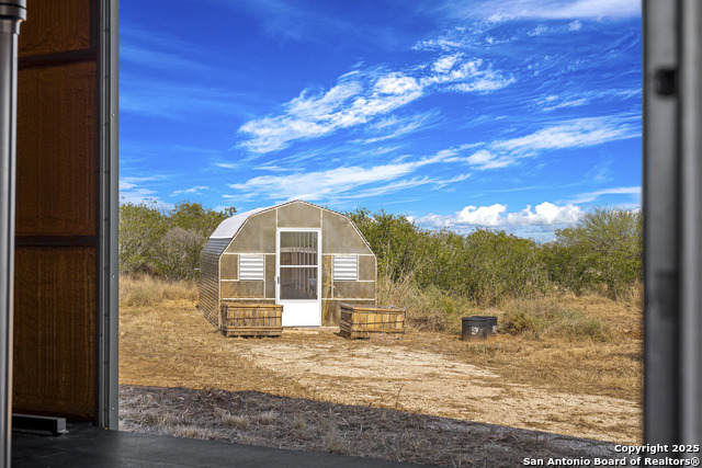 Listing photo id 40 for 514 County Road 669