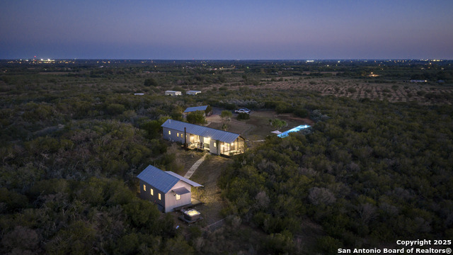 Listing photo id 5 for 514 County Road 669