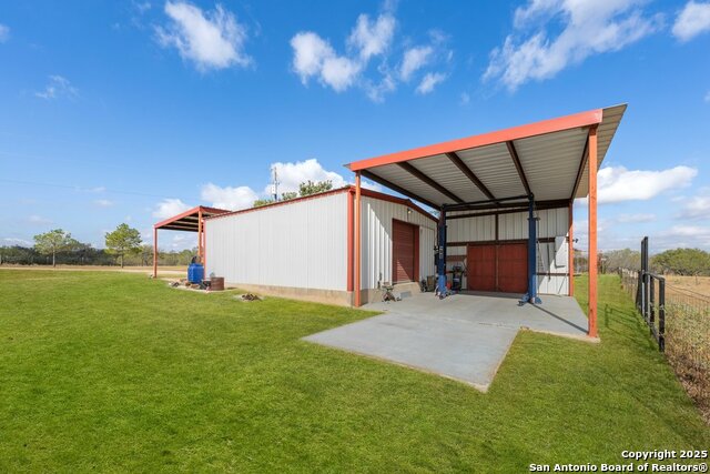 Image 33 of 50 For 2425 Elm Creek