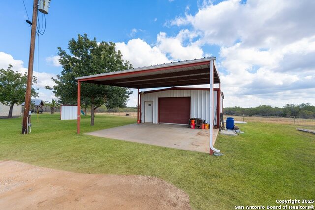 Image 35 of 50 For 2425 Elm Creek