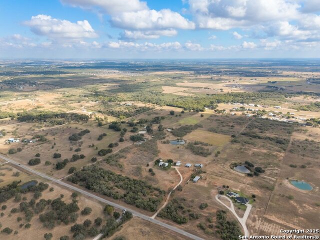 Image 38 of 50 For 2425 Elm Creek