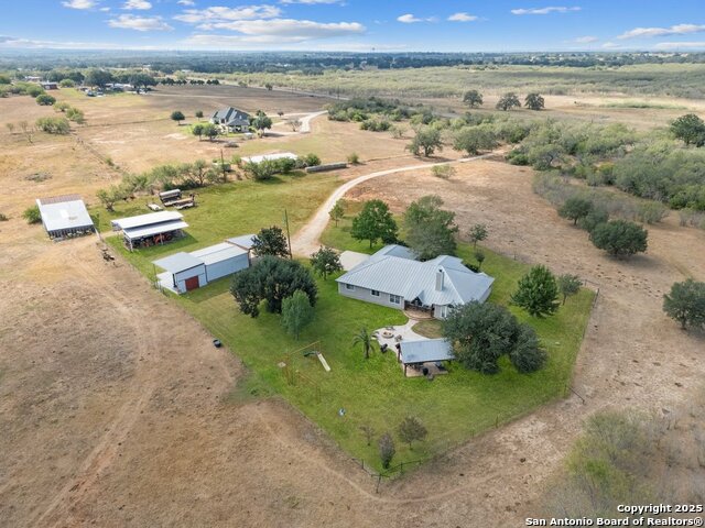 Image 42 of 50 For 2425 Elm Creek