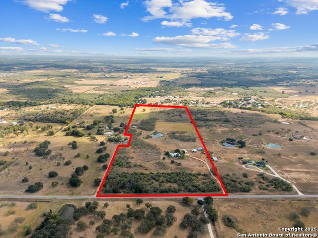 Image 5 of 50 For 2425 Elm Creek