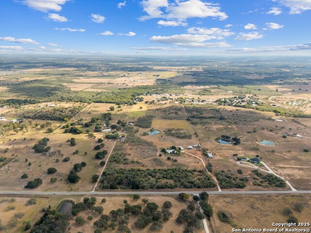 Image 6 of 50 For 2425 Elm Creek