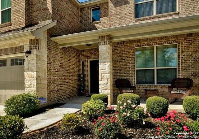 Image 2 of 20 For 929 Resaca