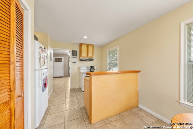 Listing photo id 9 for 14830 Fm 1346