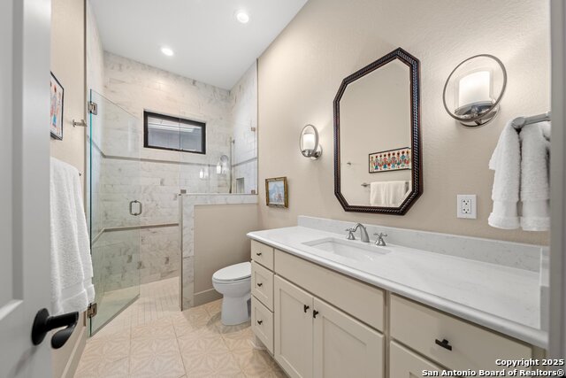 Listing photo id 22 for 1025 Comanche Hills