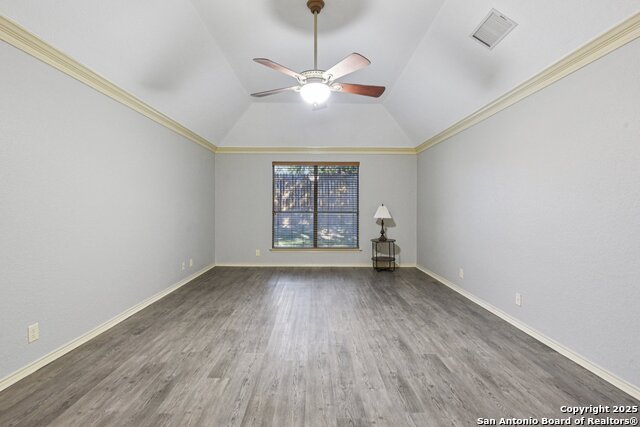 Listing photo id 12 for 3524 Angora Trail