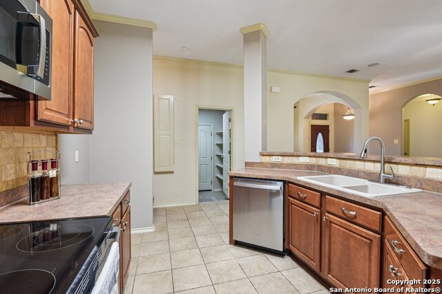 Listing photo id 7 for 3524 Angora Trail