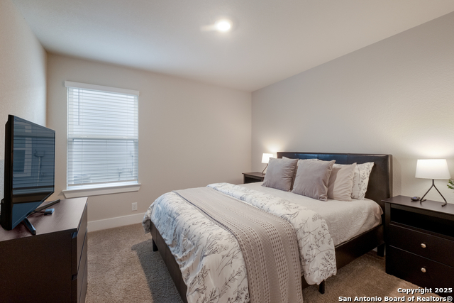 Image 19 of 24 For 5609 Jewel Curve