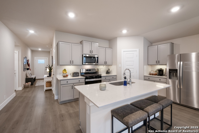 Image 7 of 24 For 5609 Jewel Curve