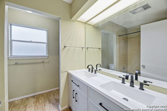 Image 14 of 20 For 13814 Brook Hollow