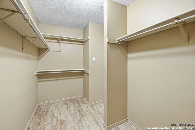 Image 20 of 20 For 13814 Brook Hollow