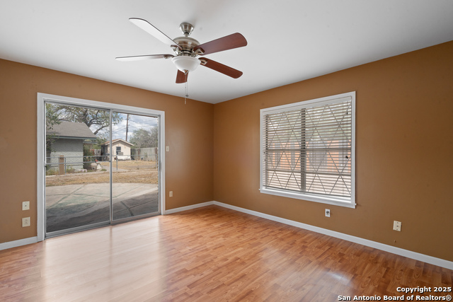 Listing photo id 19 for 203 Margaret