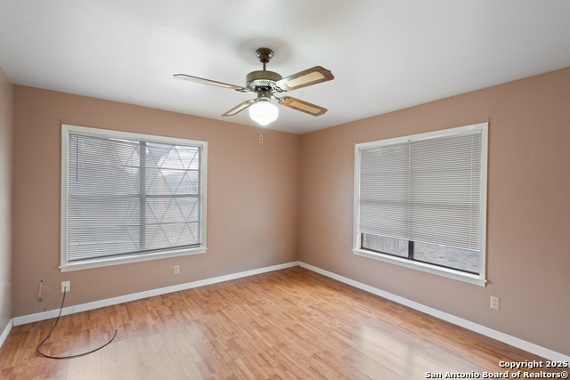 Listing photo id 34 for 203 Margaret