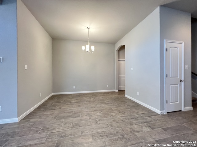 Listing photo id 8 for 3210 Genting