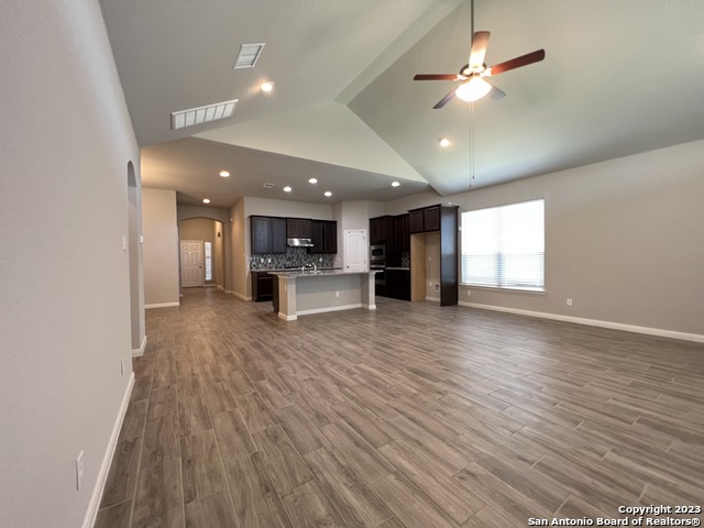 Listing photo id 10 for 3210 Genting