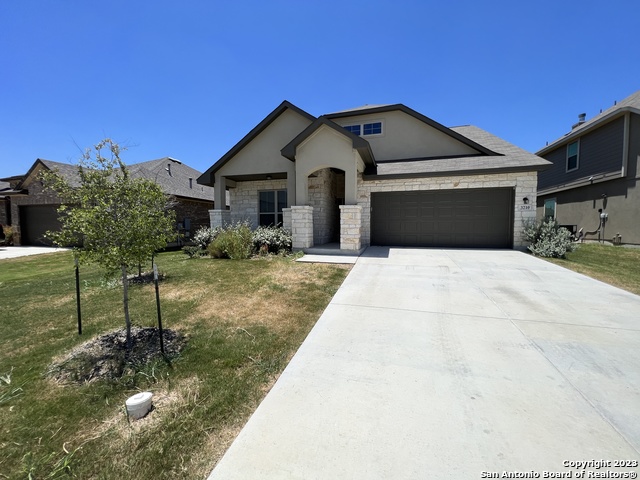 Listing photo id 0 for 3210 Genting