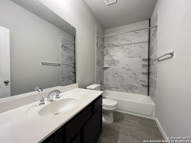 Listing photo id 22 for 3210 Genting