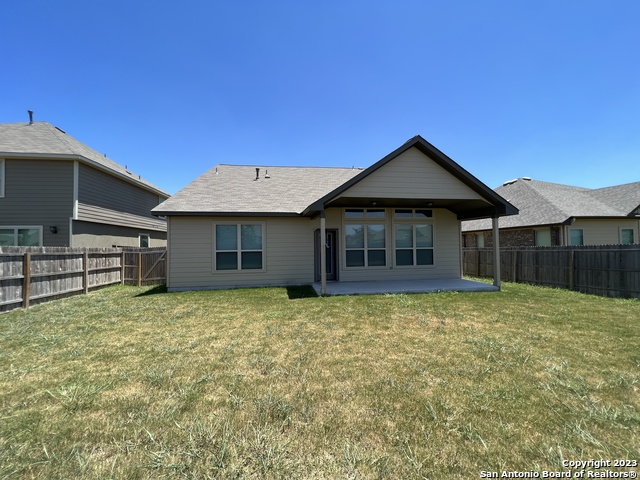 Listing photo id 35 for 3210 Genting