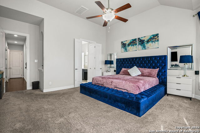 Listing photo id 11 for 744 Mesa Verde