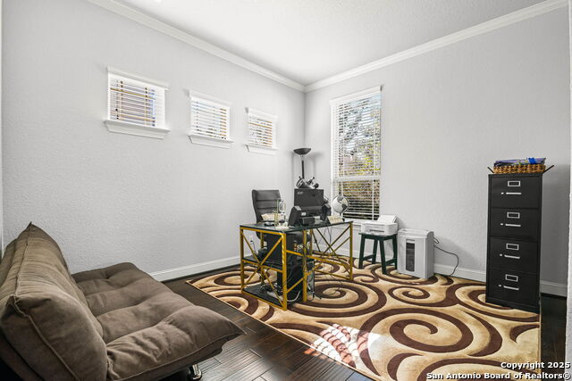 Listing photo id 3 for 744 Mesa Verde