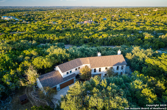 Listing photo id 8 for 101 Ranch View