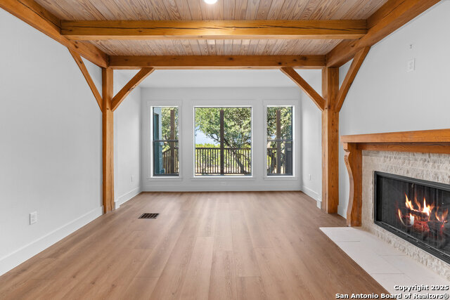 Listing photo id 31 for 101 Ranch View