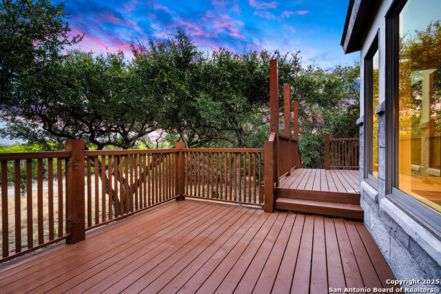 Listing photo id 5 for 101 Ranch View