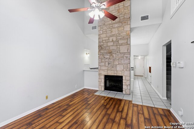 Image 7 of 23 For 14122 Churchill Estates  803