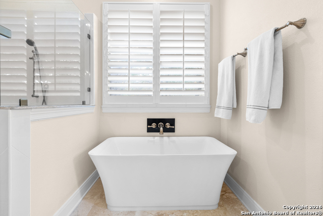 Image 39 of 61 For 10924 Reyes Canyons