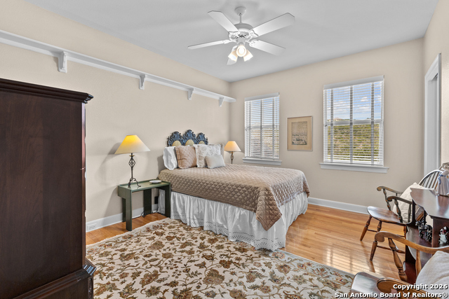 Image 44 of 61 For 10924 Reyes Canyons