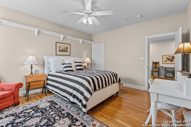 Image 52 of 61 For 10924 Reyes Canyons