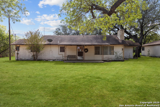 Details for 663 County Road 664, Devine, TX 78016