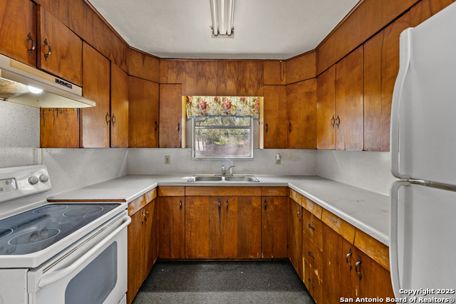 Image 13 of 27 For 663 County Road 664