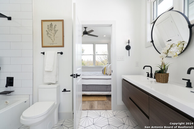 Image 21 of 56 For 419 Mesquite St N