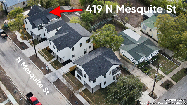 Image 32 of 56 For 419 Mesquite St N