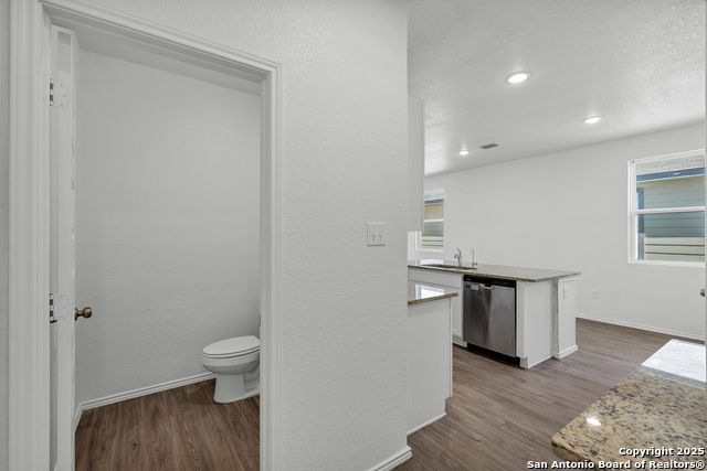 Image 12 of 33 For 5719 Hematite Rim