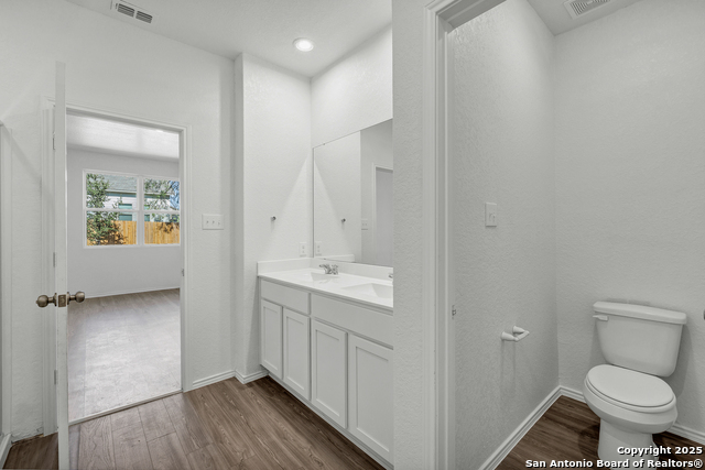 Image 19 of 33 For 5719 Hematite Rim