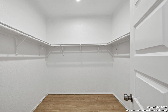 Image 21 of 33 For 5719 Hematite Rim