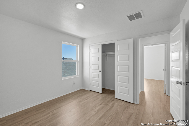 Image 27 of 33 For 5719 Hematite Rim