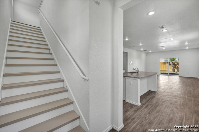 Image 5 of 33 For 5719 Hematite Rim