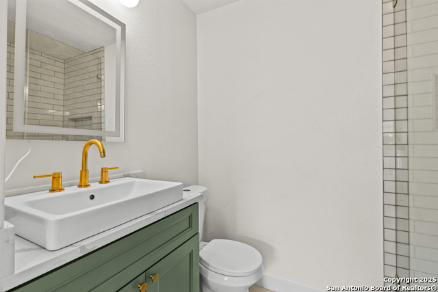 Image 11 of 21 For 534 Brightwood Pl