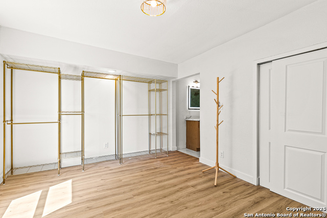 Image 17 of 21 For 534 Brightwood Pl