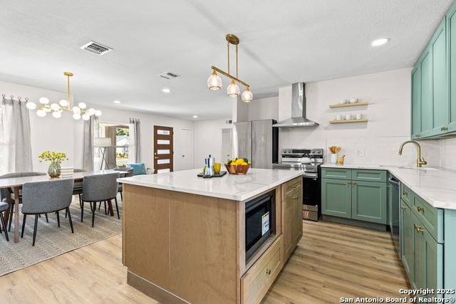 Image 6 of 21 For 534 Brightwood Pl