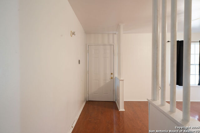 Image 20 of 25 For 5135 Village Lawn