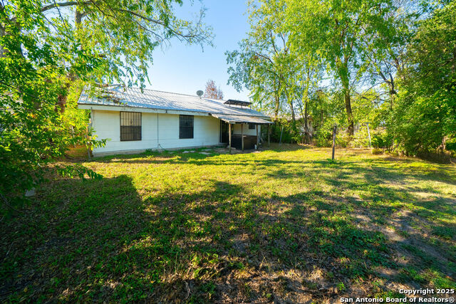 Image 23 of 25 For 5135 Village Lawn