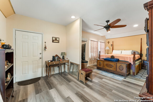 Image 19 of 39 For 1843 Rhinestone