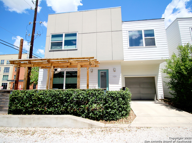 Image 2 of 27 For 236 Cevallos E Unit 101